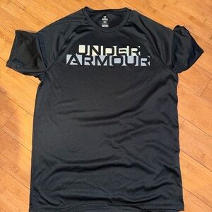 Under Armour Men's Black Short Sleeve Tee
